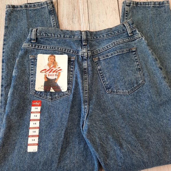 Chic Vintage 14 Super High Rise Ultimate Mom Jeans - Picture 2 of 9